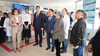 Фотография к новости: Денсаулық сақтау министрі қызылордалықтармен кездесті