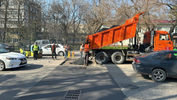 Фотография к новости: Алматыда 41 000 шаршы метр жол төсемі жөнделді