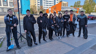 Астаналық кәсіпкерлер сауда орталықтары маңында тазалық жүргізді
