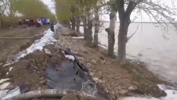 Фотография к новости: Құтқарушылар бірнеше облыста су айдау жұмыстарын жүргізіп жатыр