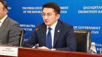 Фотография к новости: Жаңа министр ант берді