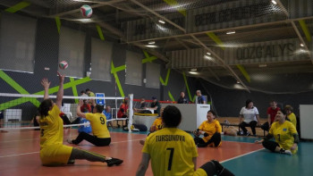 Фотография к новости: Елордада отырып ойнайтын волейболдан қалалық турнир өтті