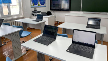 Фотография к новости: Абай облысында 133 мектеп Starlink технологиясына қосылады