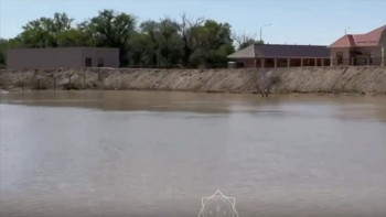 Фотография к новости: Жайық өзеніндегі су деңгейі әлі де көтеріліп жатыр