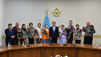 Фотография к новости: Су тасқыны. Зардап шеккен 40 ақмолалық жаңа баспана кілтіне ие болды