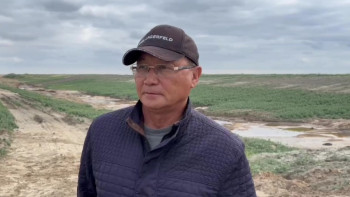 Фотография к новости: Су тасқыны. Сарыөзек каналының су жарып шыққан аумақтары бітеліп жатыр