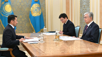 Фотография к новости: Тоқаев жаңа министр Жаслан Мәдиевті қабылдады