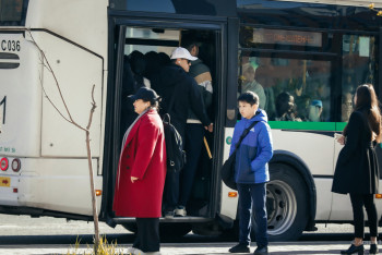 Фотография к новости: Алматыда автобус жүргізушісіне пышақпен шабуылдаған ер адам ұсталды