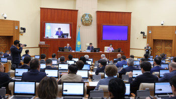 Фотография к новости: Мәжіліс Мемлекеттік сатып алу туралы заңды мақұлдады