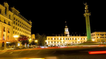 Фотография к новости: Грузия парламенті қауіптіліктің қызыл деңгейін енгізді