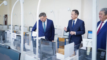 Фотография к новости: Биыл жоғары оқу орындарында оқу үшін 112 мың грант бөлінді – министр