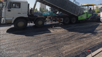 Фотография к новости: Стандартқа сәйкес келмейді. Депутат жол сапасы сын көтермейтінін айтты