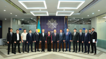 Фотография к новости: Қаржы мониторингі агенттігі үшжақты келісімге қол қойды