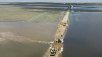 Фотография к новости: Су тасқыны. Индербор кентіне апаратын жол бүгін ашылады