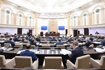 Фотография к новости: Әшімбаев Қазақстанның шикізаттық емес тауарлар экспортының азаюы туралы айтты