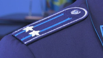 Фотография к новости: Ақмолада полицейлер 60-тан астам адамды алдаған күдіктіні анықтады