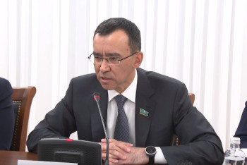 Фотография к новости: Әшімбаев: Елімізде ESG күн тәртібін жүйелі қалыптастыру қажет