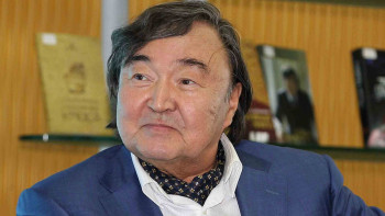 Фотография к новости: Ақын Олжас Сүлейменов 88 жасқа толды