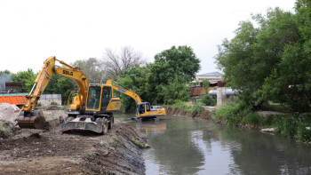 Фотография к новости: Таразда 60 шақырымнан аса канал тазаланып жатыр