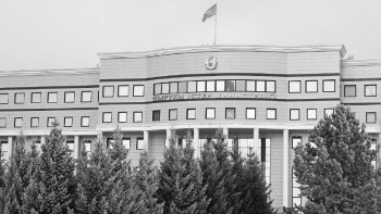 Фотография к новости: Министр Мұрат Нұртілеу Иран халқына көңіл айтты