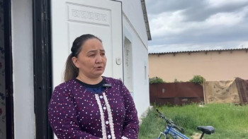 Фотография к новости: "Төленген ақшаға ризамын": Құлсары тұрғыны мемлекеттен алған көмегі туралы