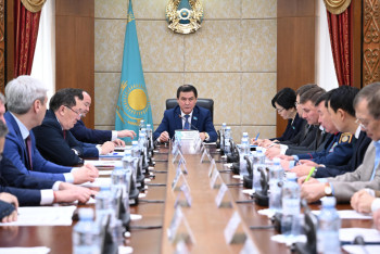 Фотография к новости: Есірткінің таралуына қарсы күрестегі заңнама мәселелері талқыланды