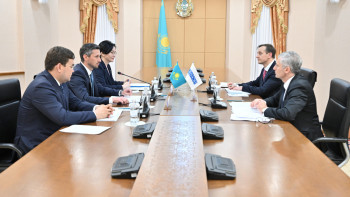 Фотография к новости: Сенаторлар ЕҚЫҰ Демократиялық институттар мүшелерімен кездесті