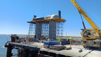 Фотография к новости: Бұқтырма су қоймасында елдегі ең үлкен көпір салынып жатыр