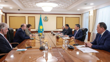 Фотография к новости: Үкімет елдің көлік-логистикалық әлеуетін барынша ашуға ниетті – Бектенов