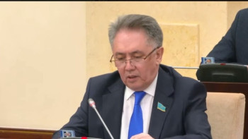 Фотография к новости: Сенатор археолог Кемел Ақышевті еске алуды ұсынды