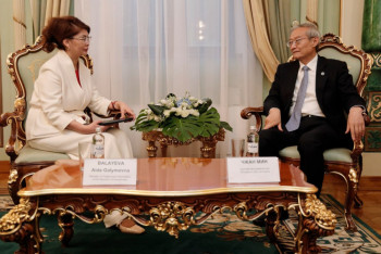 Фотография к новости: Аида Балаева ШЫҰ Бас хатшысы Чжан Минмен кездесті