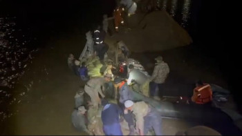 Фотография к новости: Махамбет ауданына Жалғансай ауылының тұрғындары эвакуациялануда