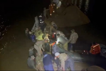 Фотография к новости: Махамбет ауданына Жалғансай ауылының тұрғындары эвакуациялануда