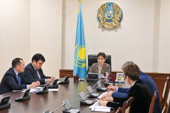 Фотография к новости: Дүйсенова мектептерге дабыл батырмаларын орнатуды жеделдетуді тапсырды