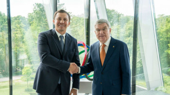 Фотография к новости: Геннадий Головкин ХОК басшысымен кездесті