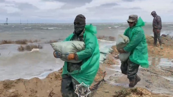 Фотография к новости: Ырғыз ауданында су тасқынына қарсы жұмыстар жалғасуда