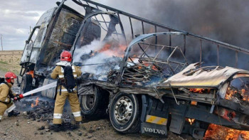 Фотография к новости: Қызылорда облысында жүк көлігі өртенді