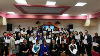 Фотография к новости: "1000 мектепке әдістемелік көмек" республикалық жобасы мәресіне жетті