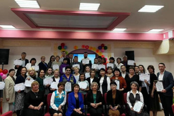 Фотография к новости: "1000 мектепке әдістемелік көмек" республикалық жобасы мәресіне жетті