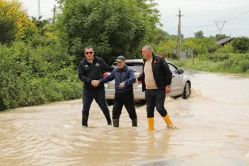 Фотография к новости: Грузияда төтенше жағдай: Нөсер жаңбырдан үйлерді су басты