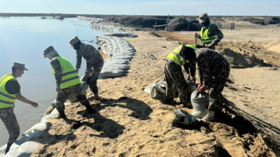 Су тасқыны. Құрғатылған үйлерде дезинфекциялық жұмыстар жүргізілуде