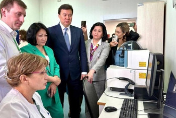 Фотография к новости: "Бір күндік клиника". Ақтөбелік әйелдер толық тексерістен өте алады