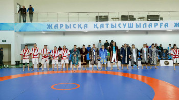 Фотография к новости: "Қазақстан барысы". Астанада қазақ күресінен іріктеу турнирі өтіп жатыр