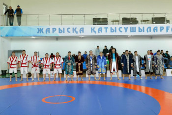 Фотография к новости: "Қазақстан барысы". Астанада қазақ күресінен іріктеу турнирі өтіп жатыр