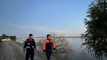 Фотография к новости: Махамбет ауданы аумағынан келген су «Суходол» каналына бұрылды