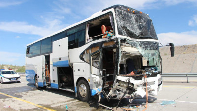 Алматыда автобус апатынан 1 адам қаза тауып, 11 жолаушы жарақат алды