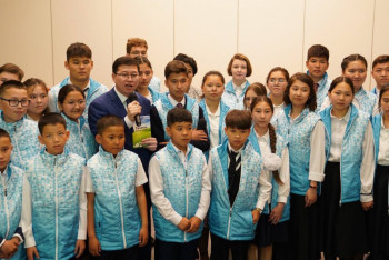 Фотография к новости: Оқушылар "Демалыста кітап оқимыз" республикалық челленджін бастады