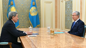 Фотография к новости: Мемлекет басшысы  Бақтықожа Ізмұхамбетовті қабылдады