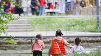 Фотография к новости: Балаларды тәрбиелеу бойынша қазақстандықтар пікірі қандай