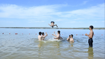 Фотография к новости: Ақтөбедегі лагерьлерде балаларды полицейлер бақылайды